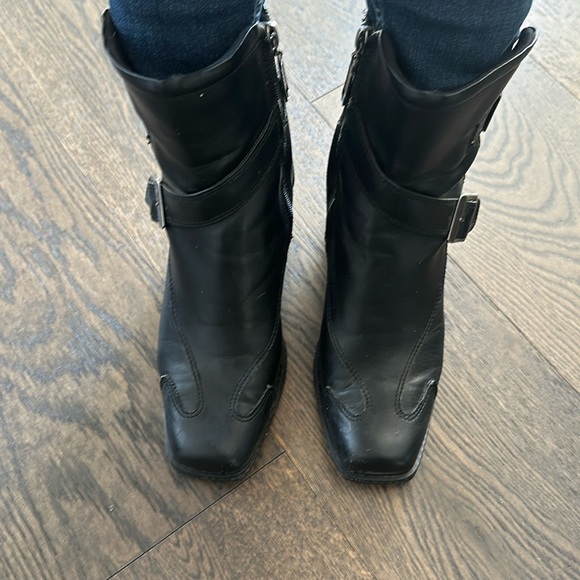 Milwaukee | Motorcycle Booties 🖤 🏍️ - Picture 11 of 13